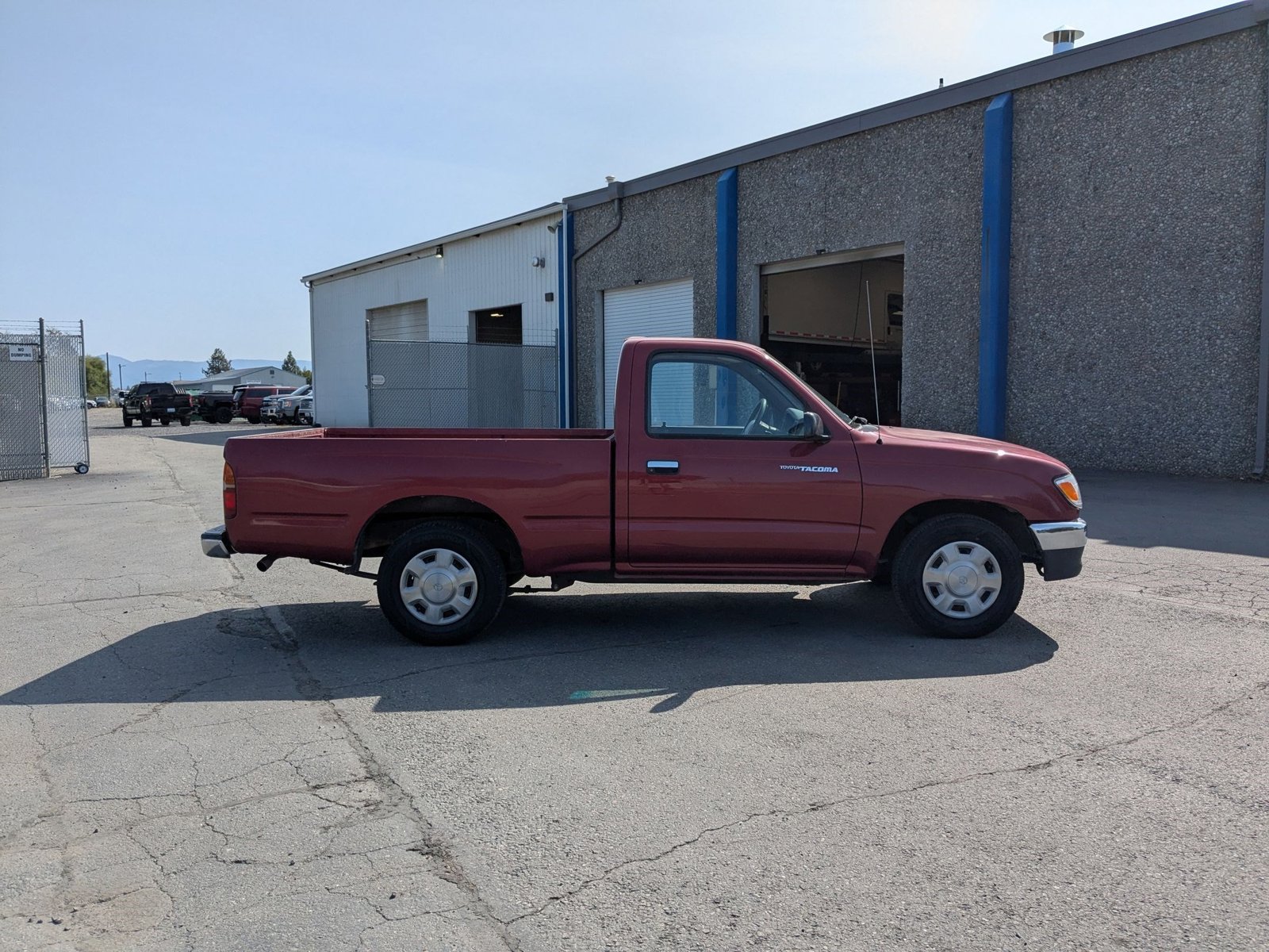 1997 Toyota Tacoma Base photo 4
