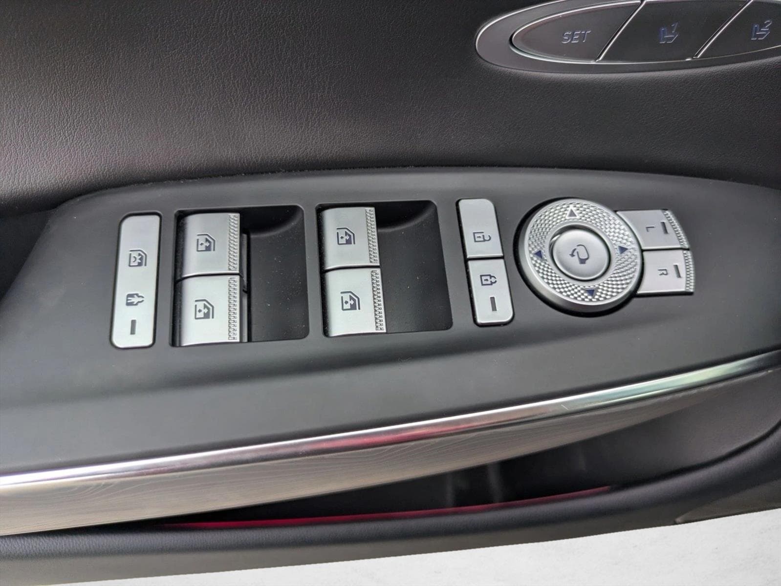 2022 GENESIS GV70 Standard - Photo 12