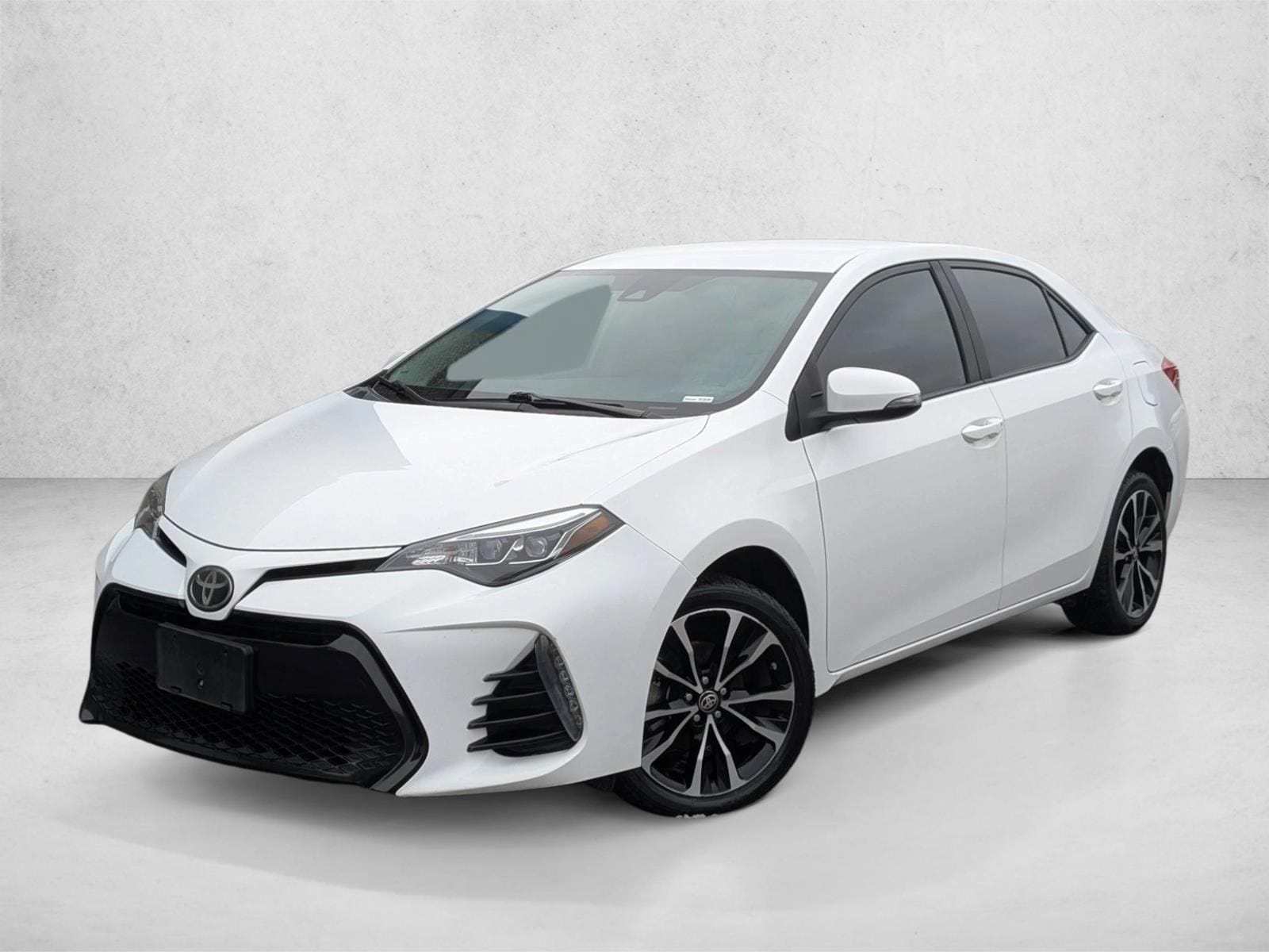 2018 Toyota Corolla SE's photo