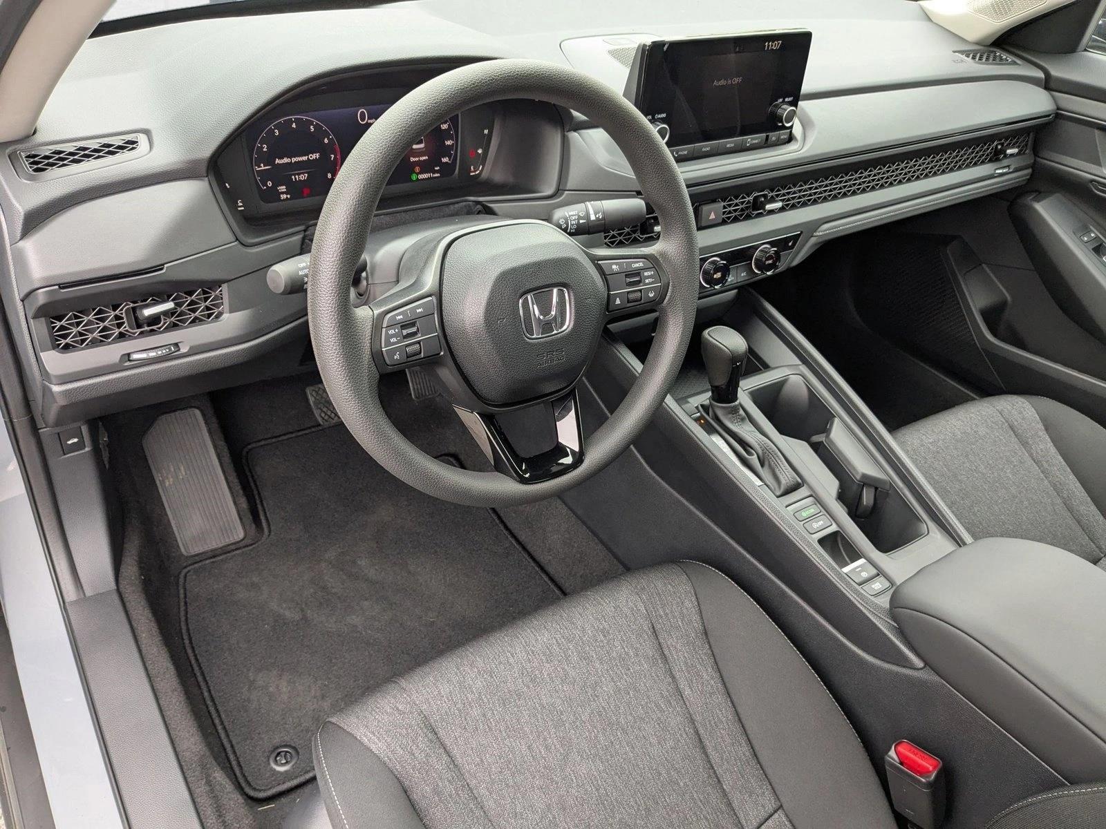 2025 Honda Accord SE photo 3