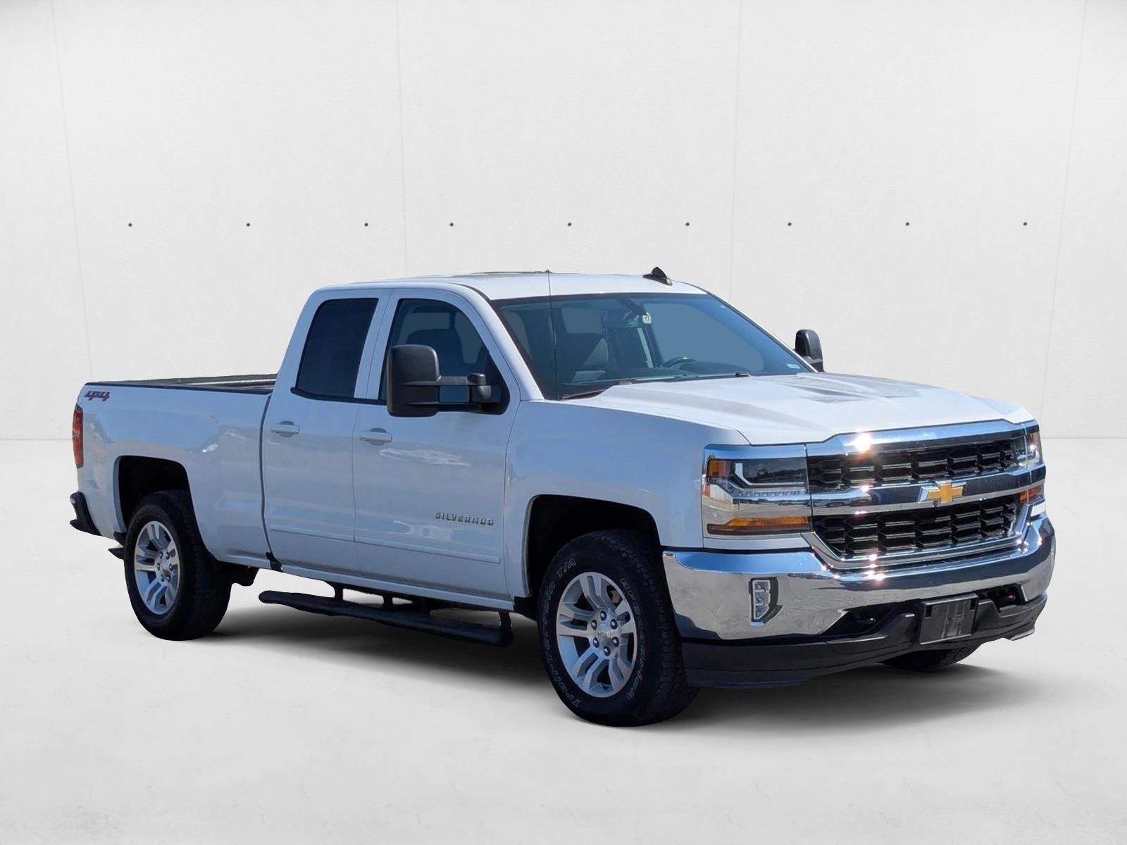 2018 Chevrolet Silverado 1500 photo 3