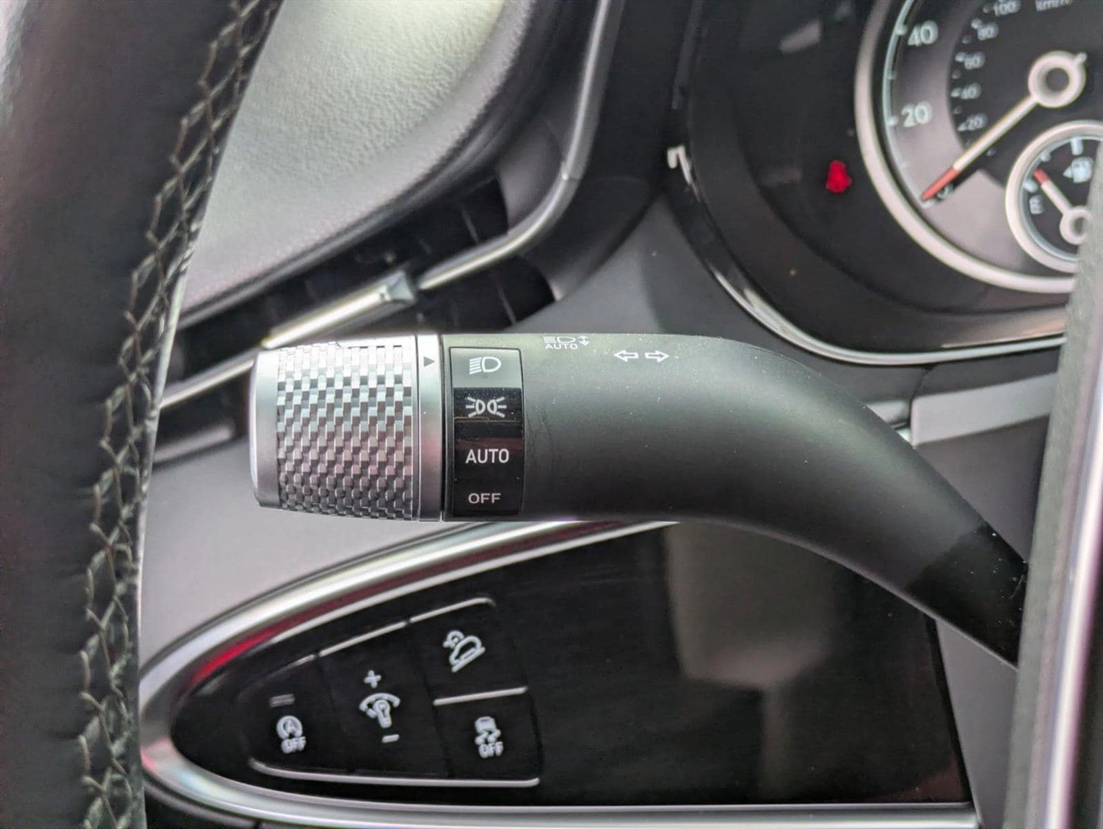 2022 GENESIS GV70 Standard - Photo 16