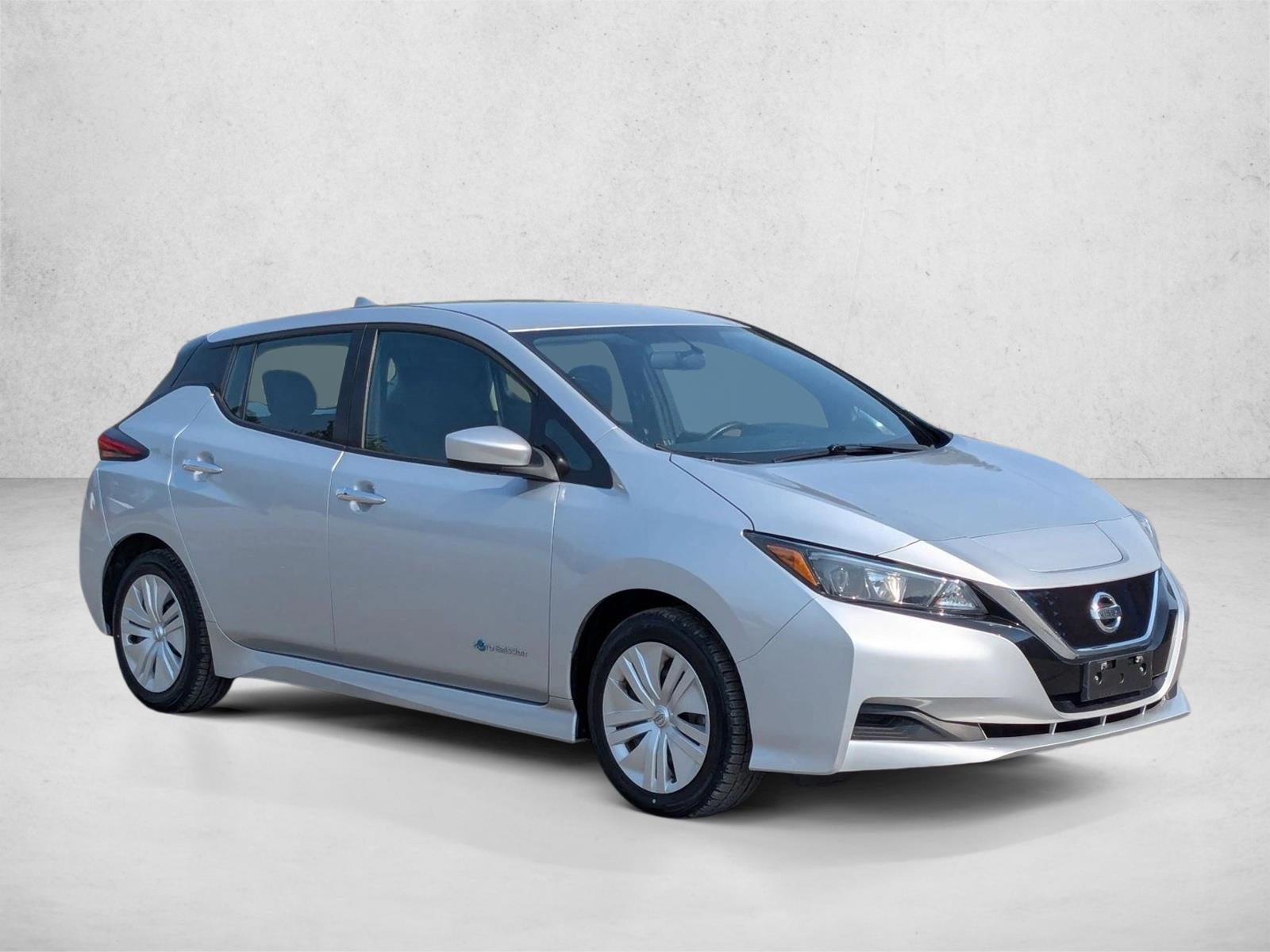 2019 Nissan Leaf S photo 3