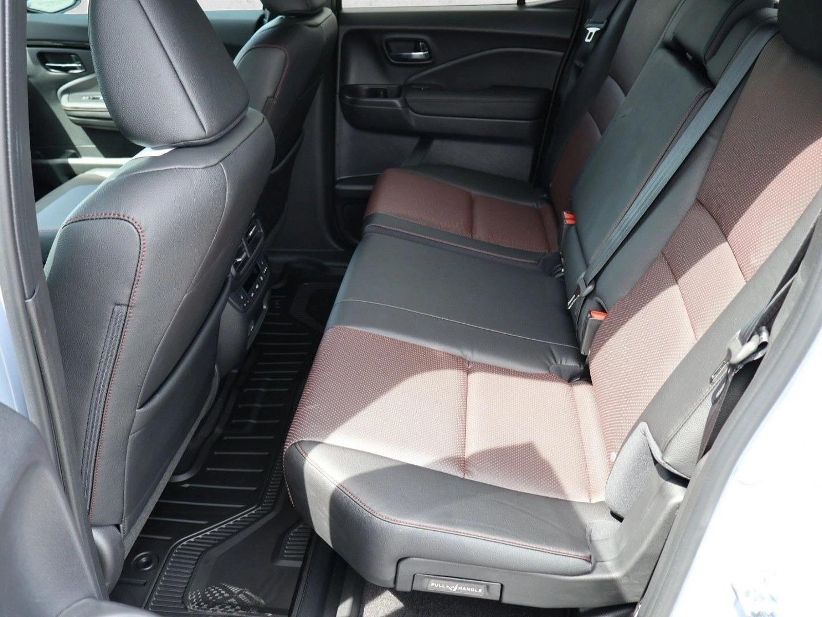 2026 Honda Ridgeline Black Edition - Photo 16