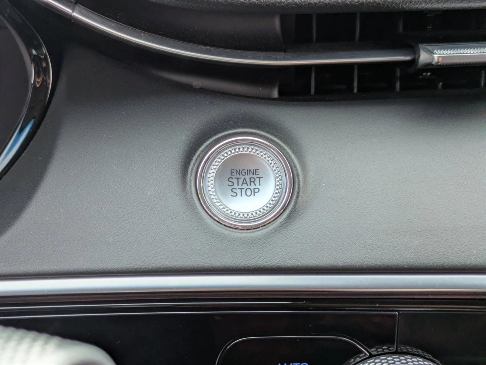 2022 GENESIS GV70 Standard - Photo 17