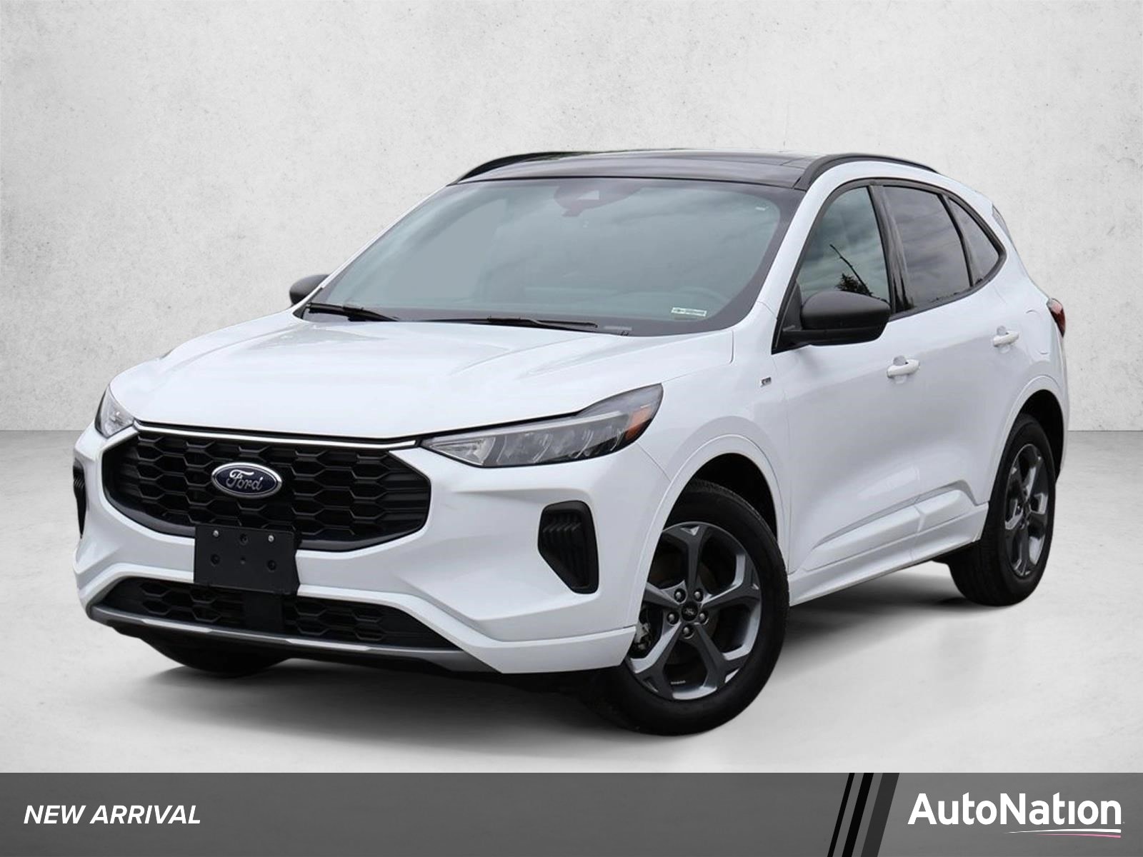 2023 Ford Escape ST-Line AWD's photo