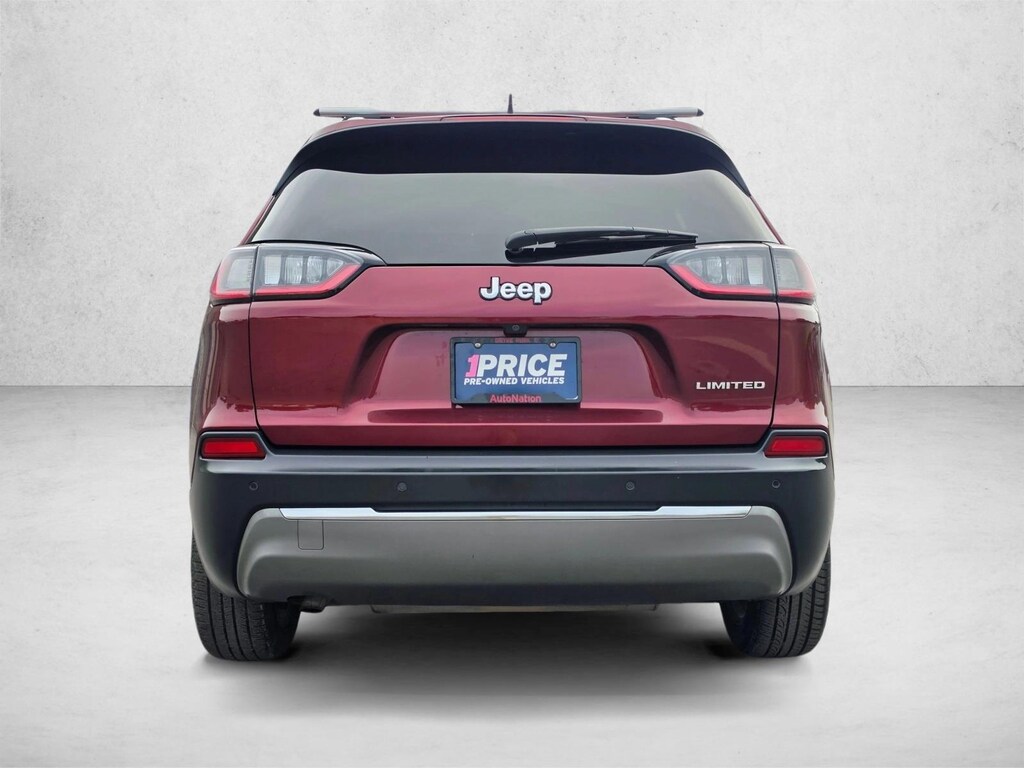 Used 2019 Jeep Cherokee Limited FWD SUV