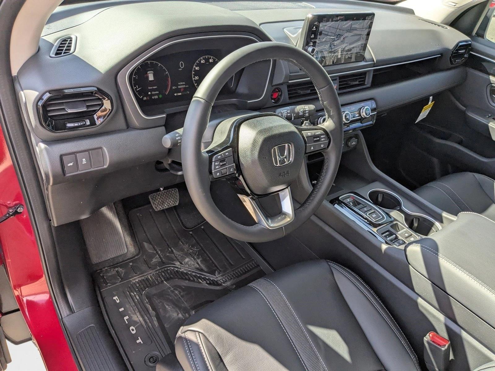 2025 Honda Pilot Touring photo 3