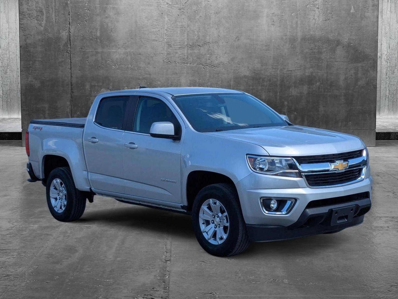 2020 Chevrolet Colorado LT photo 3