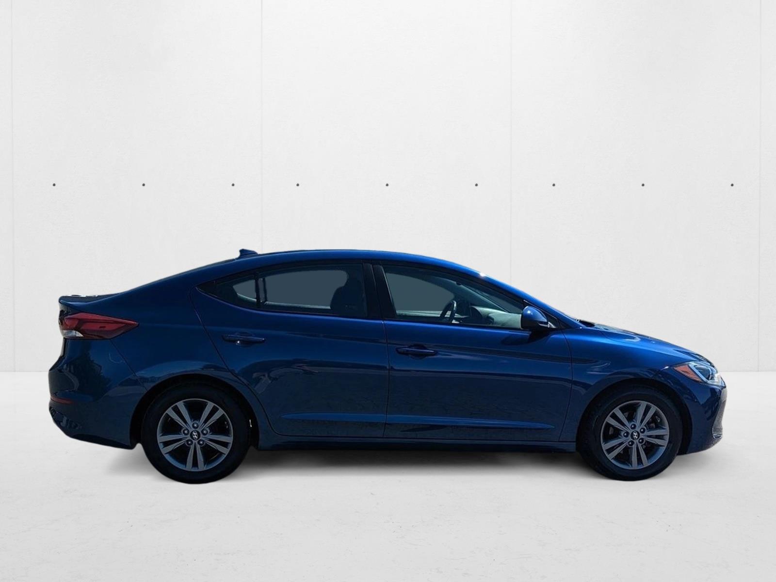 2017 Hyundai Elantra Value Edition photo 4