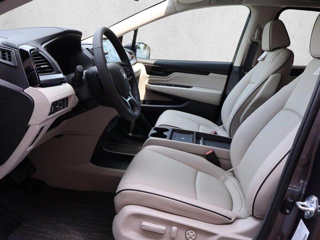 New 2026 Honda Odyssey Touring Van Passenger