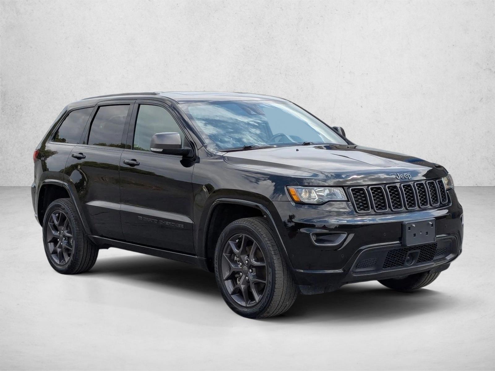 2021 Jeep Grand Cherokee Limited photo 2