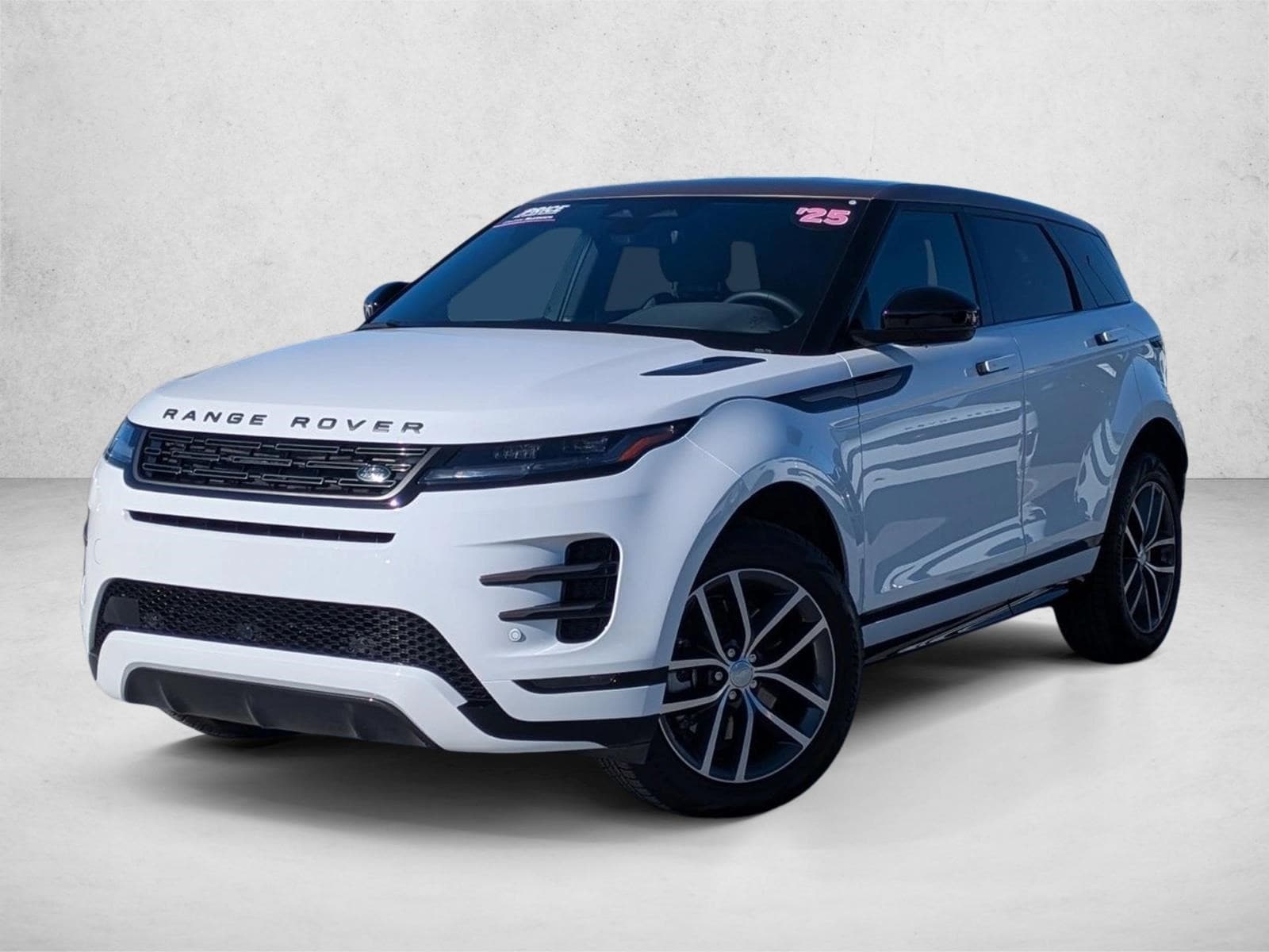 2025 Land Rover Range Rover Evoque Dynamic SE's photo