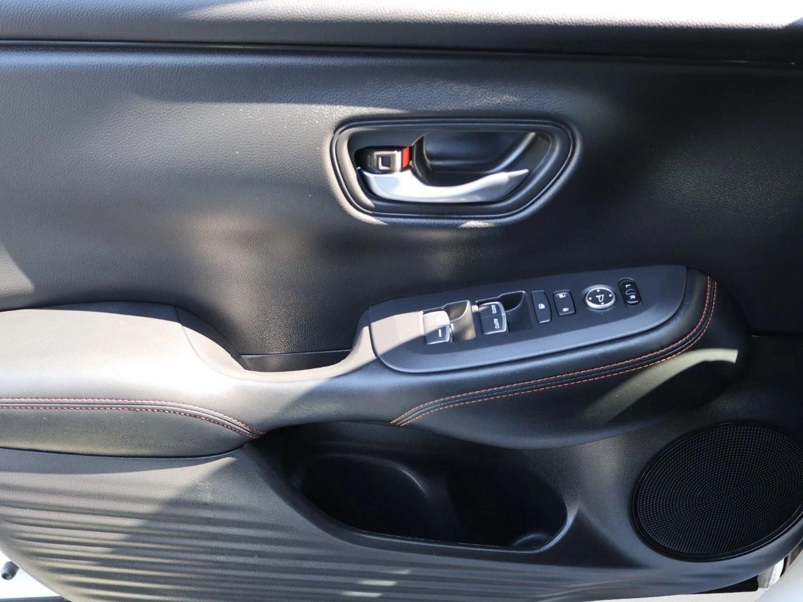 2025 Honda HR-V Sport - Photo 11