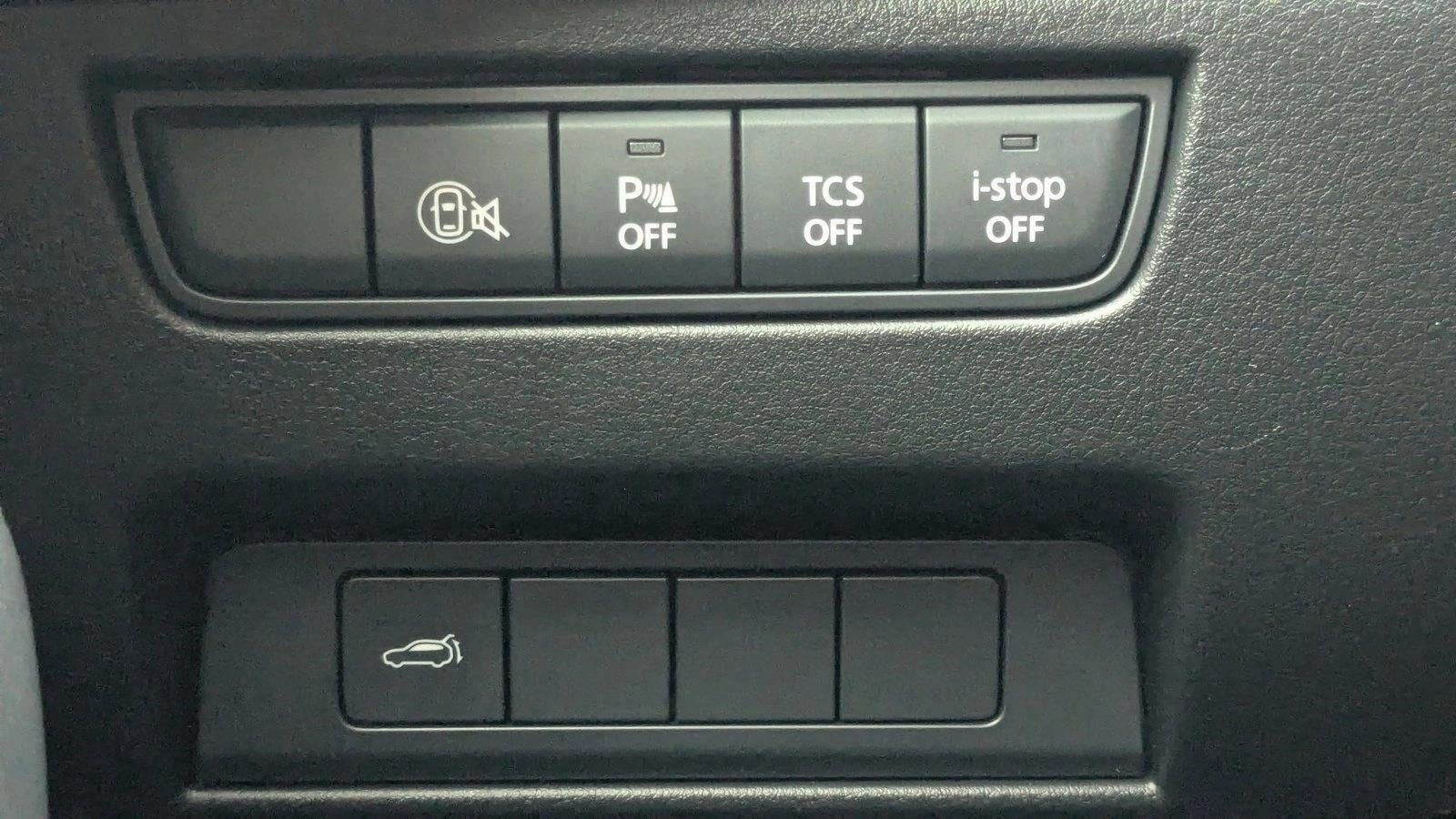 2025 Mazda CX-70 Preferred Package - Photo 17