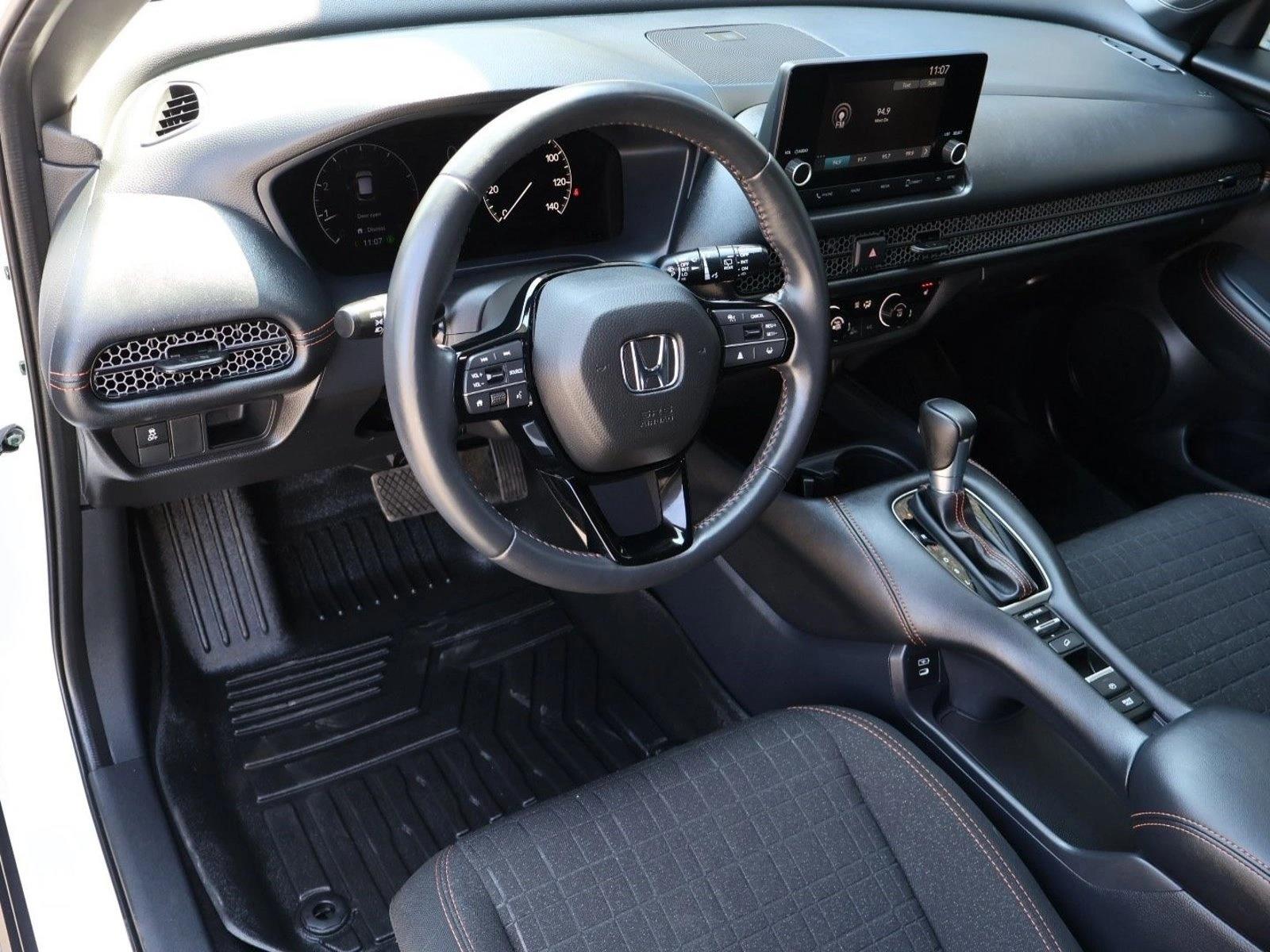 2025 Honda HR-V Sport - Photo 10
