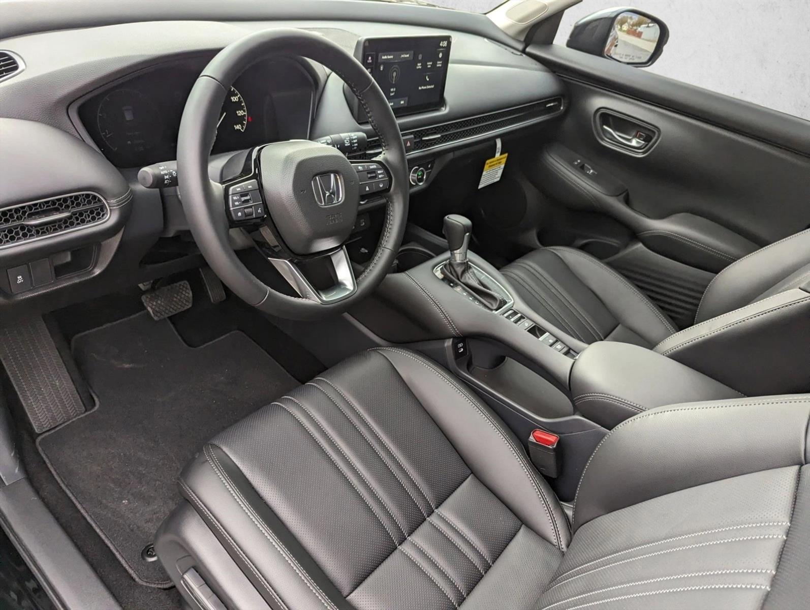 2026 Honda HR-V EX-L photo 3