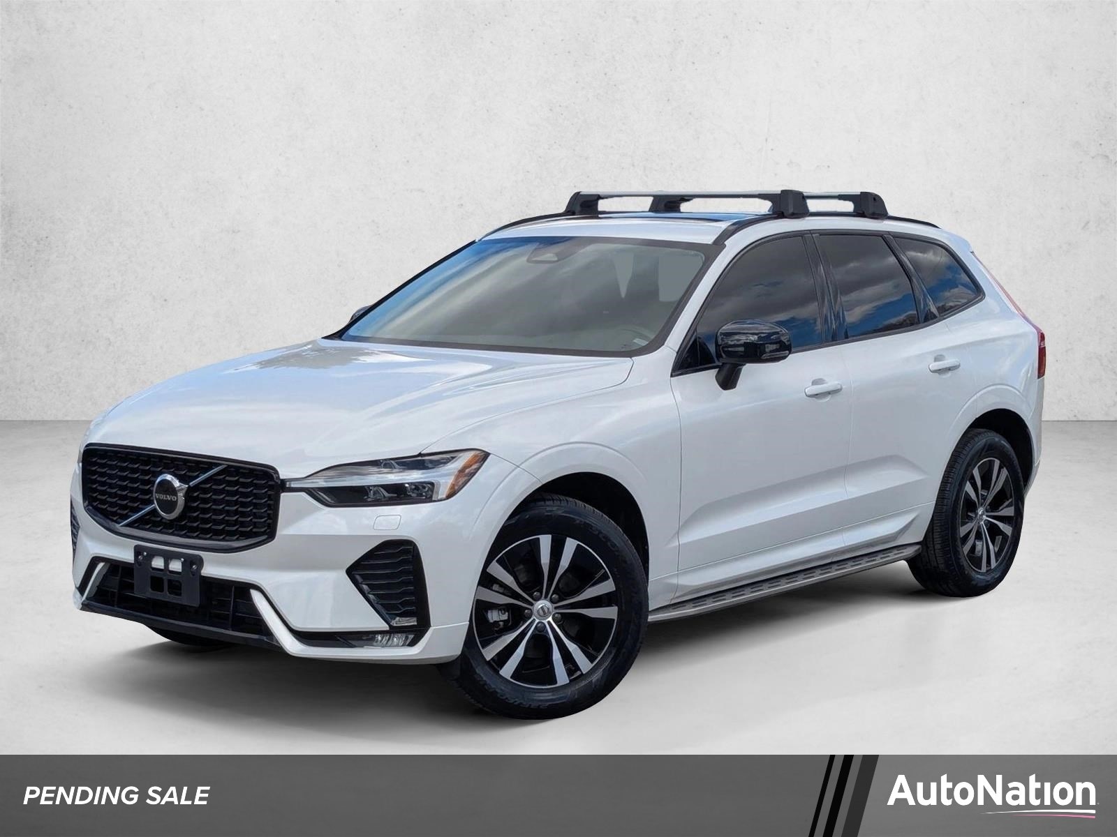 2024 Volvo XC60 B5 Core Dark Theme AWD's photo