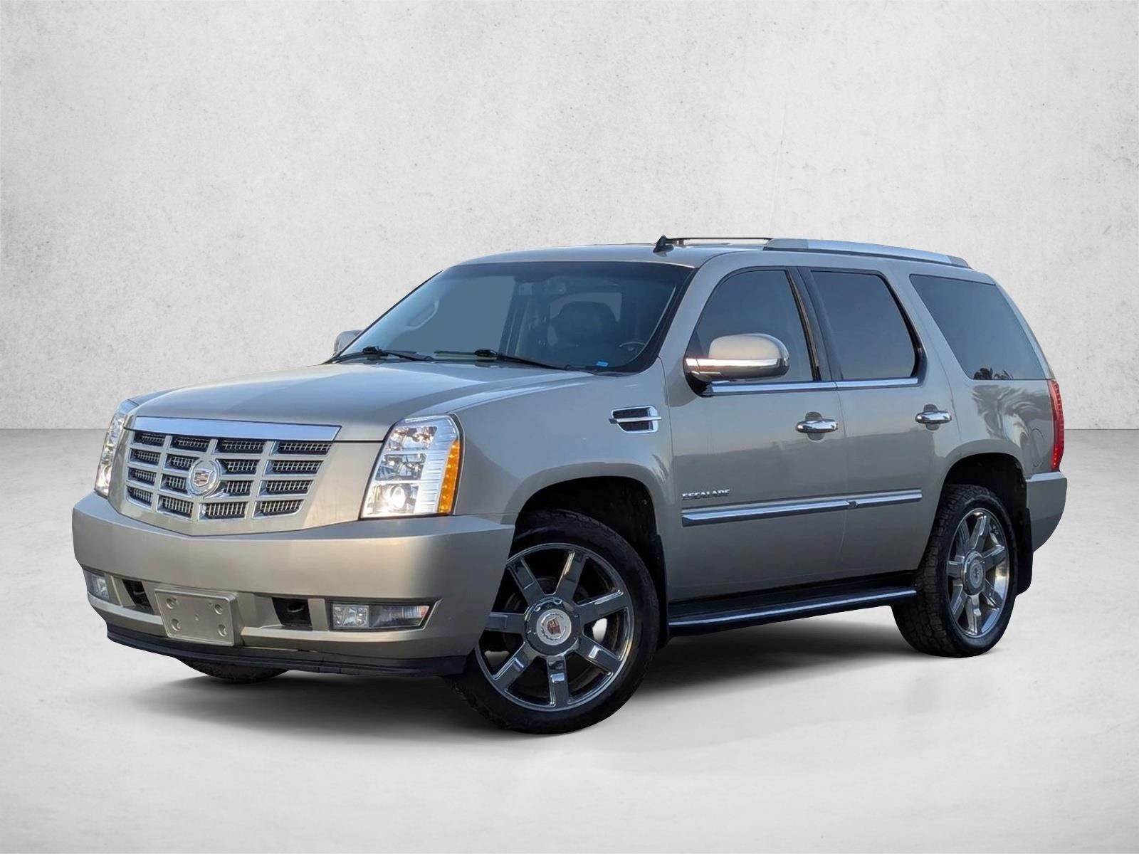2013 Cadillac Escalade Luxury's photo