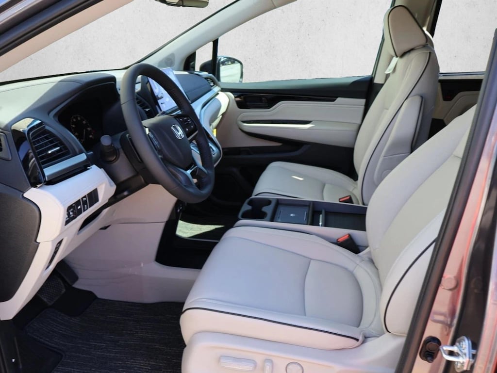 New 2026 Honda Odyssey Touring Van Passenger