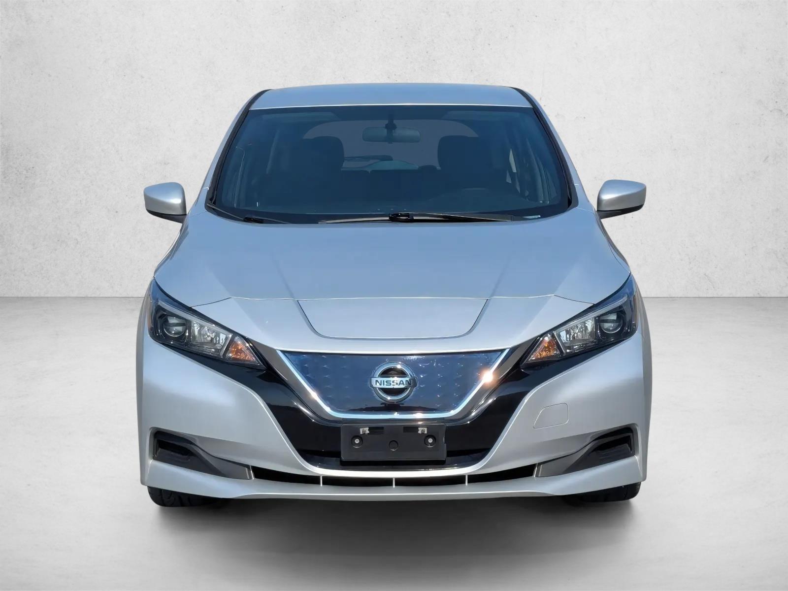 2019 Nissan Leaf S photo 2