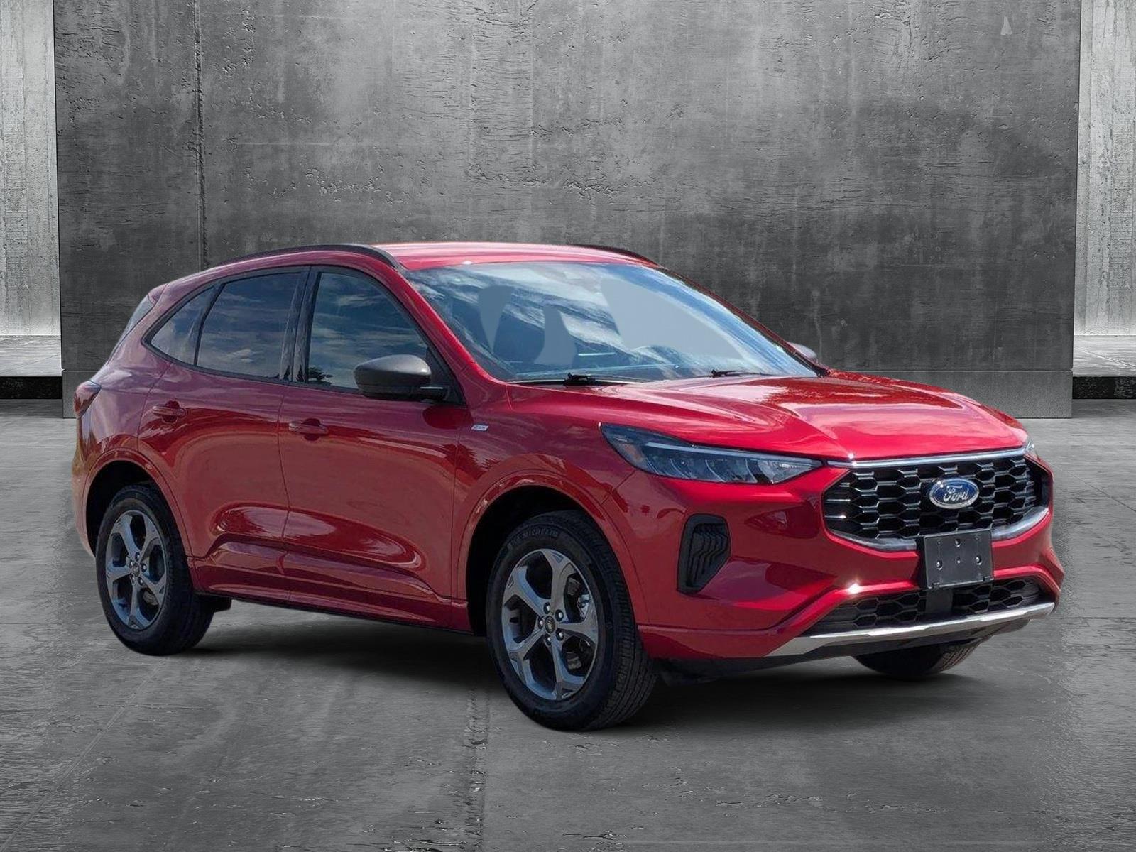 2024 Ford Escape ST-Line photo 3