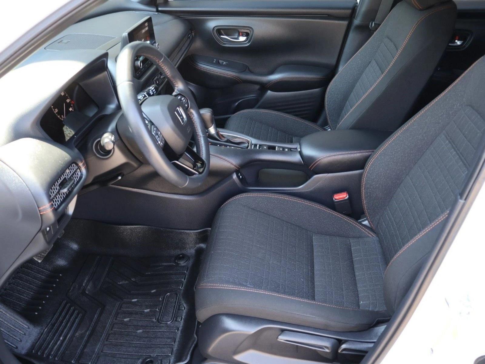 2025 Honda HR-V Sport - Photo 20