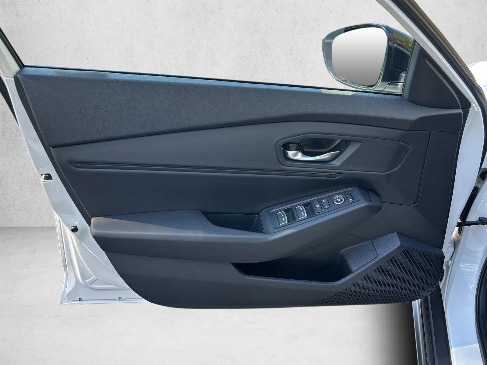 2025 Honda Accord SE photo 4