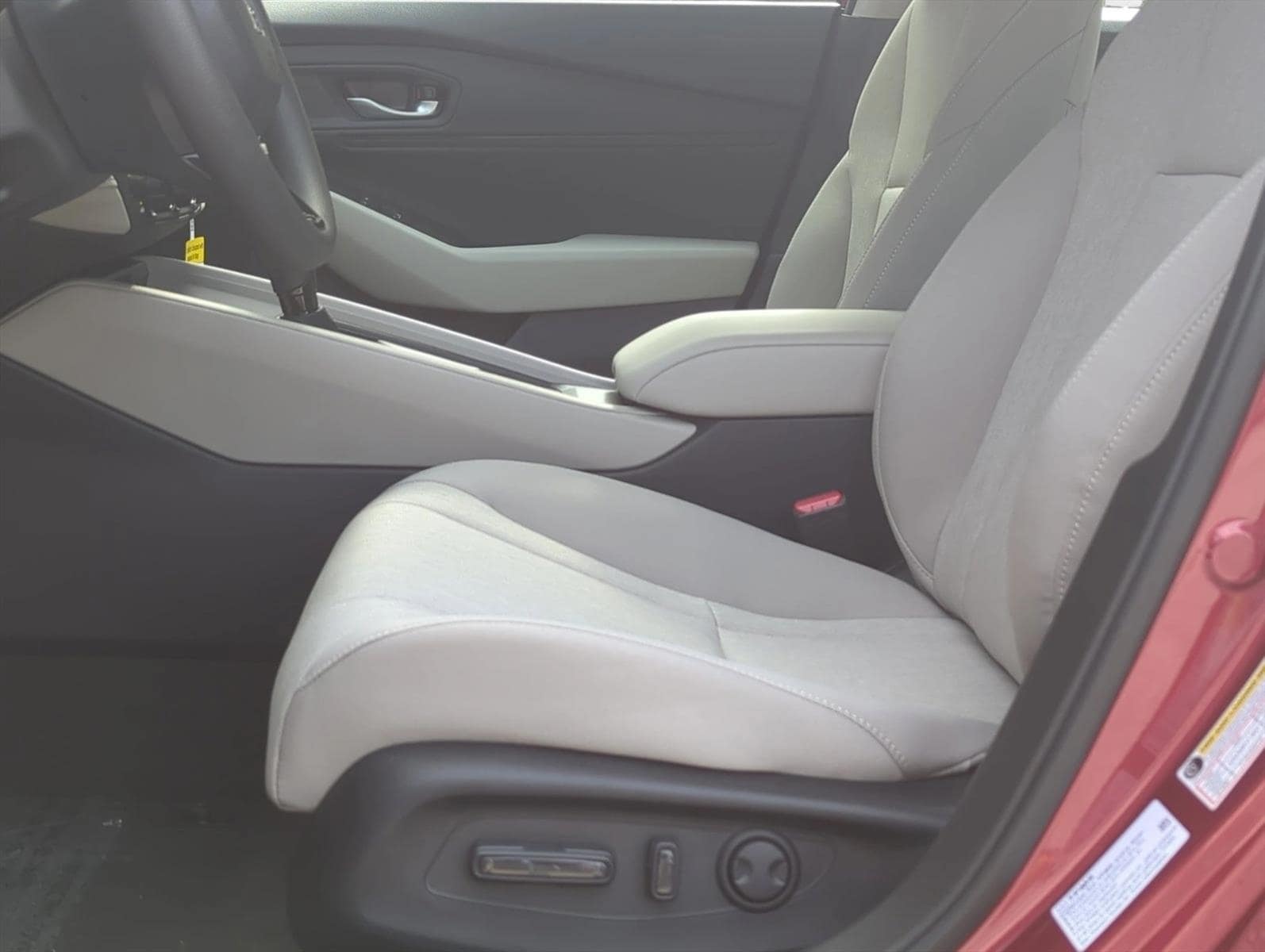 2025 Honda Accord SE - Photo 17