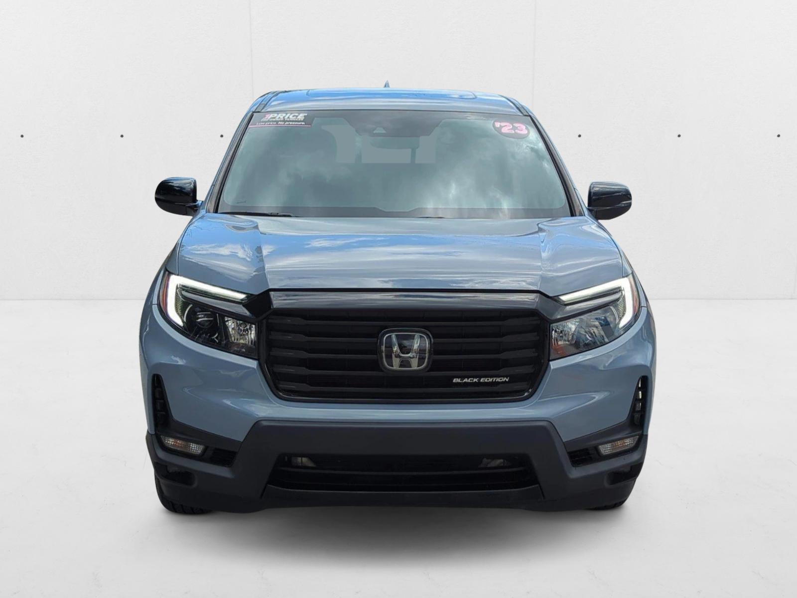 2023 Honda Ridgeline Black Edition photo 2