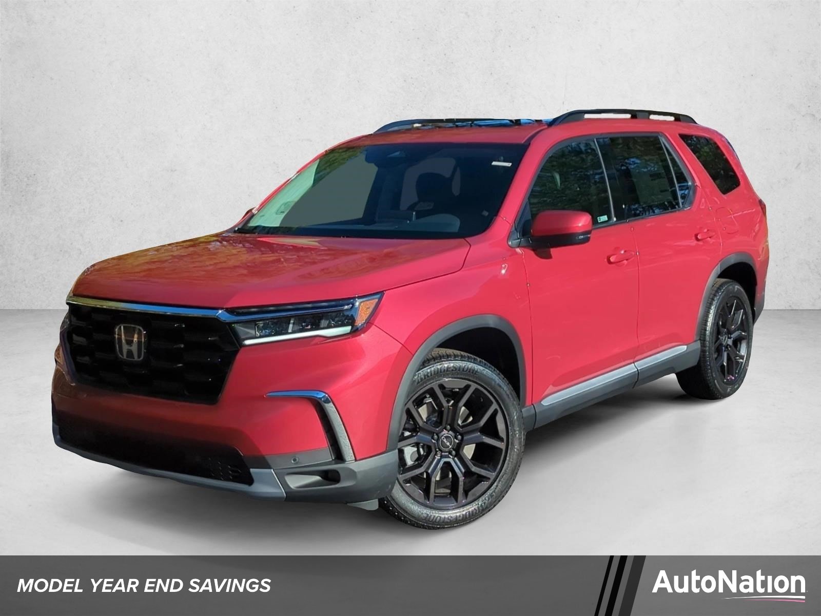 2025 Honda Pilot Touring AWD's photo