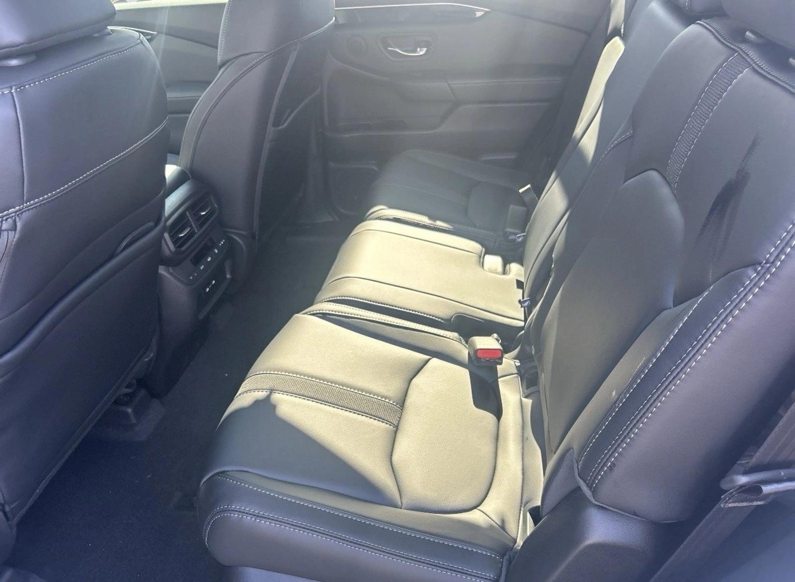 2025 Honda Pilot EX-L photo 4