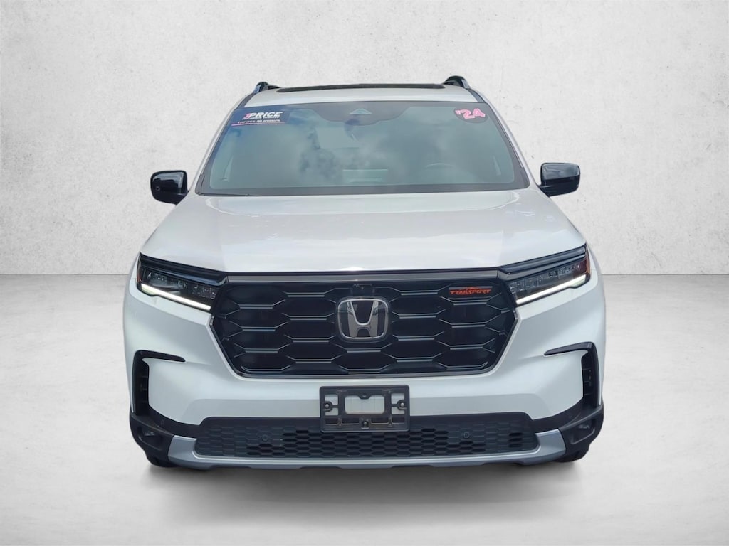 Used 2024 Honda Pilot TrailSport SUV