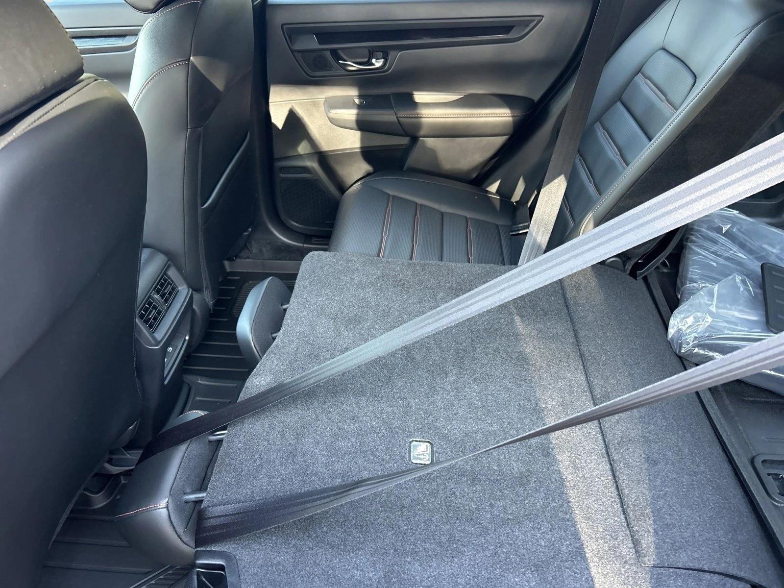 2025 Honda CR-V Hybrid Sport-L photo 4