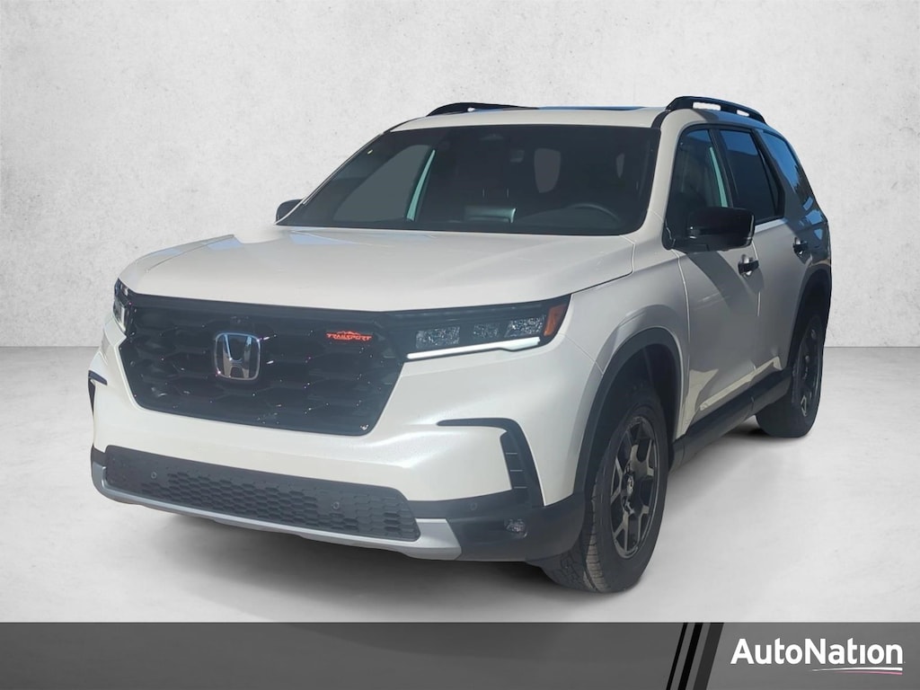 Used 2025 Honda Pilot TrailSport SUV