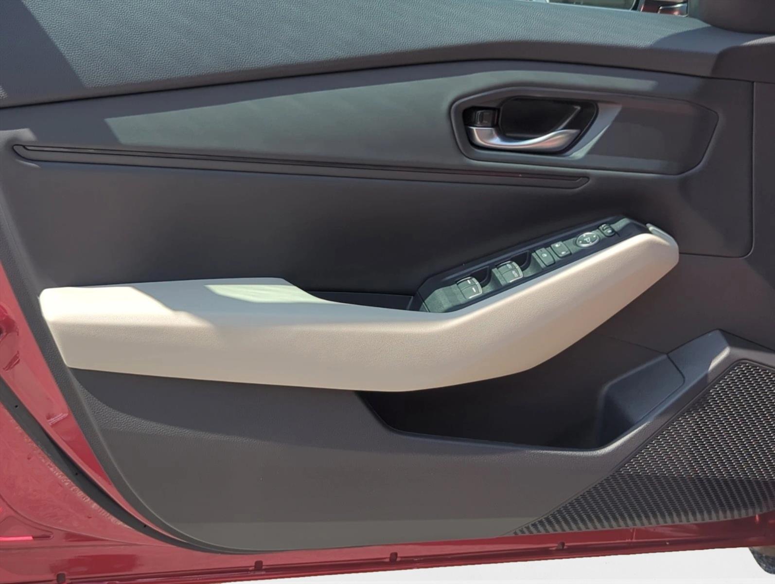 2025 Honda Accord SE - Photo 10