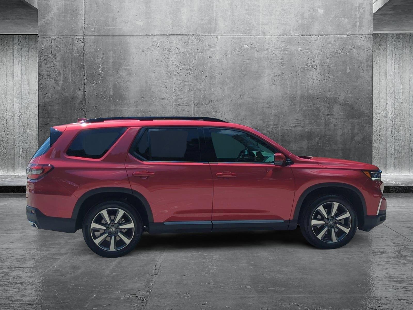 2025 Honda Pilot Touring photo 4