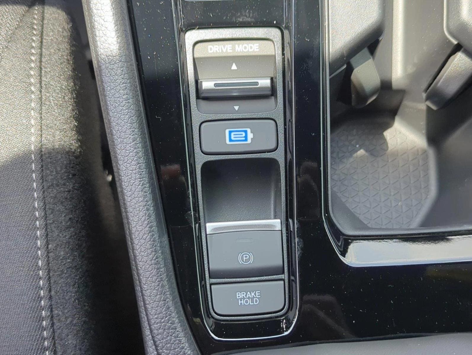 2025 Honda Accord Hybrid Sport - Photo 16