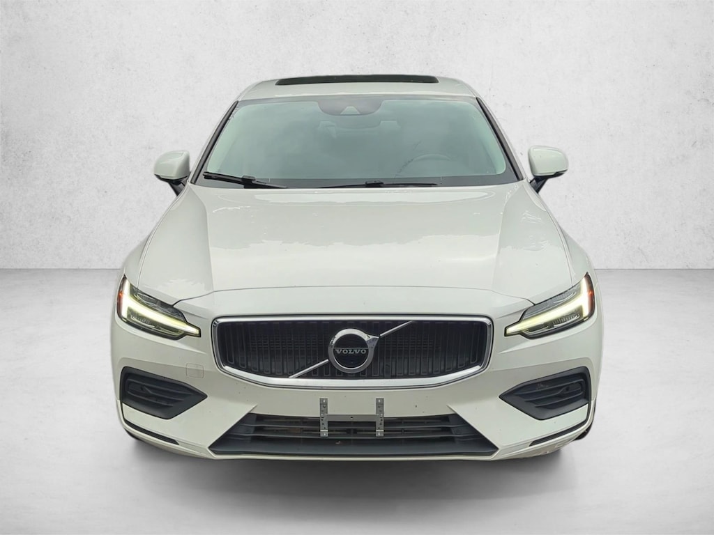 Used 2019 Volvo S60 T6 Momentum Sedan