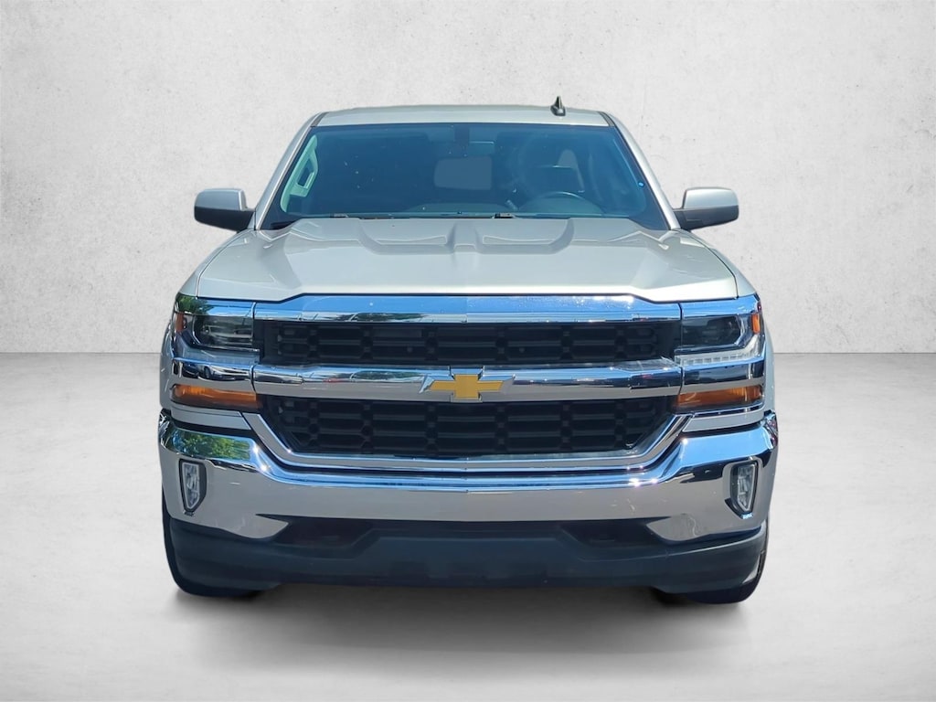 Used 2017 Chevrolet Silverado 1500 LT w/1LT Truck Crew Cab