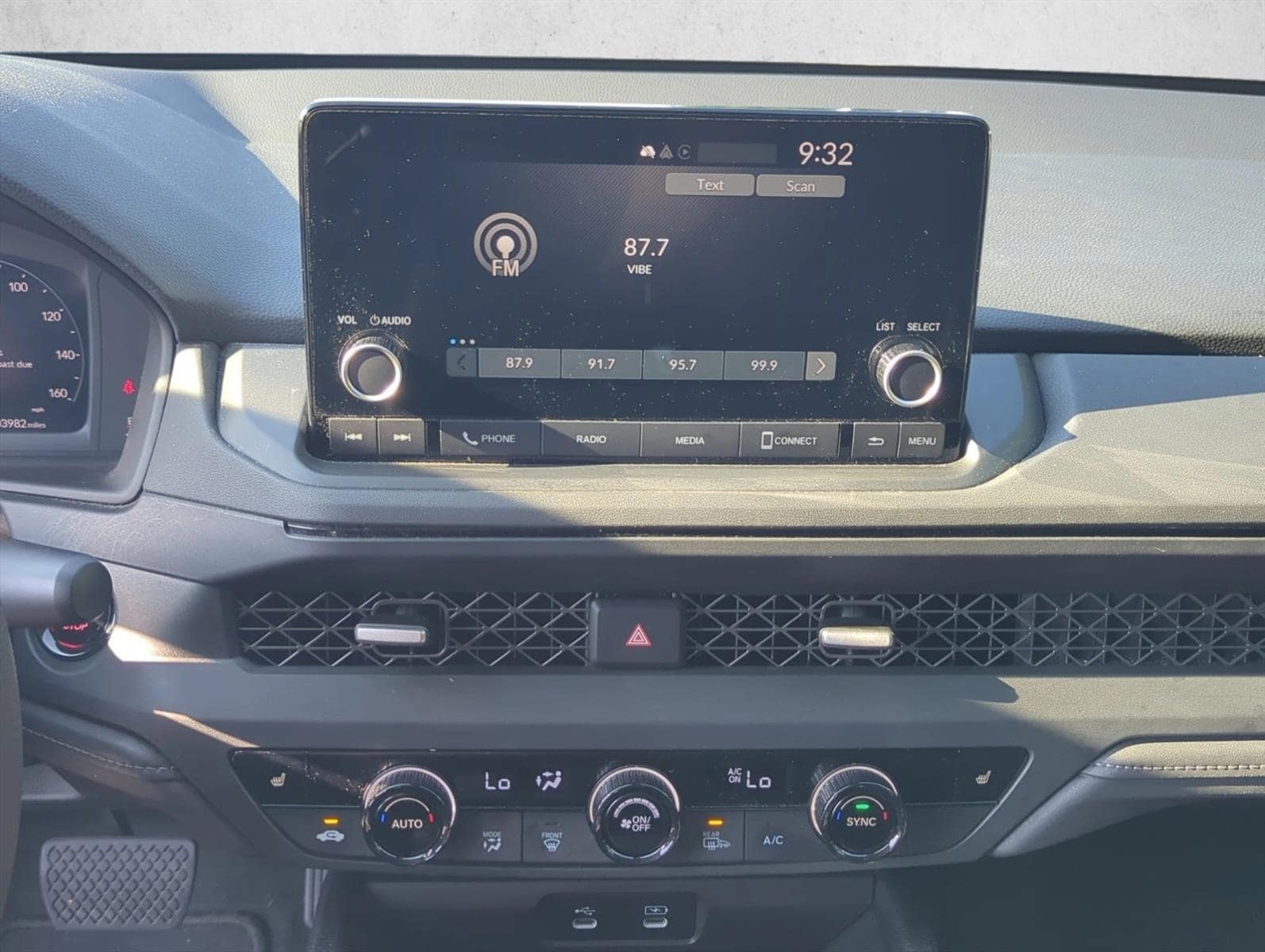 2023 Honda Accord EX - Photo 18