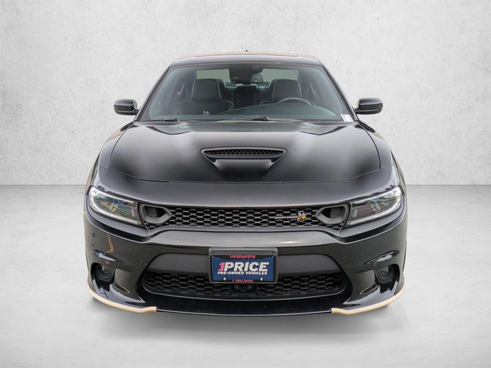 2022 Dodge Charger Scat Pack photo 2