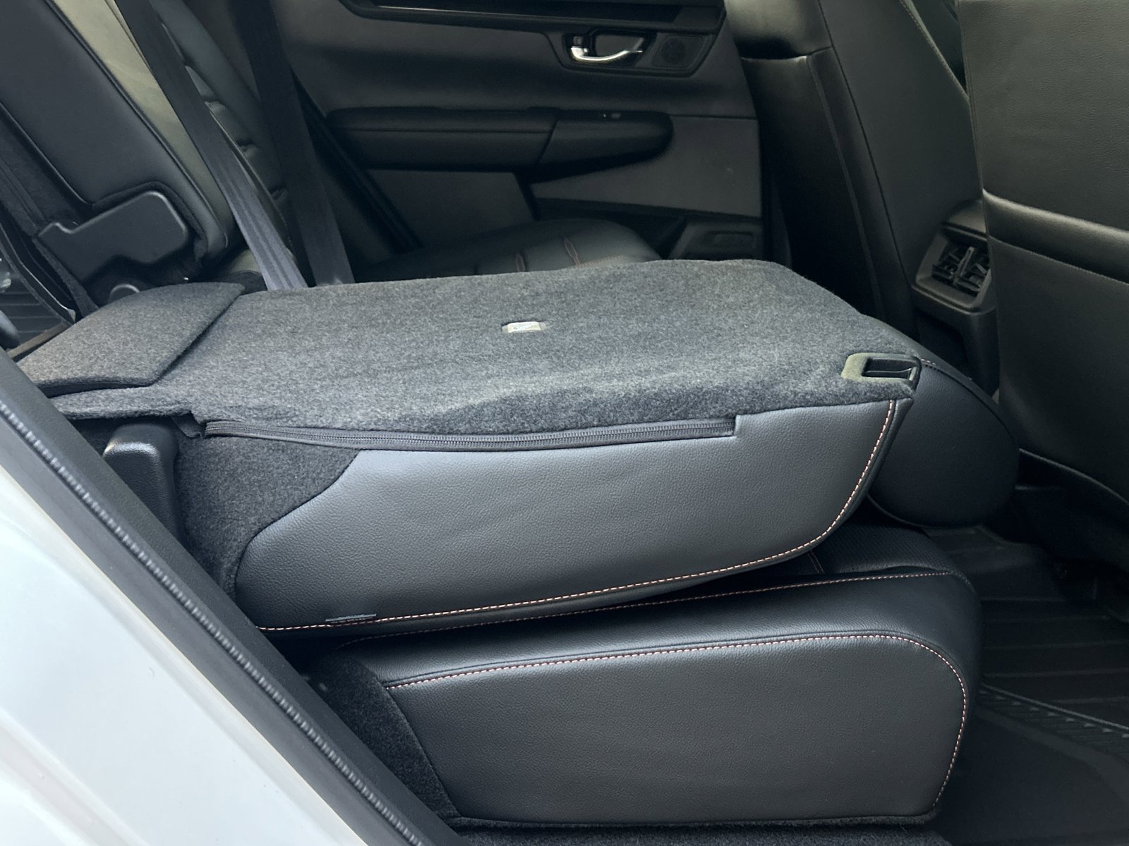 2026 Honda CR-V Hybrid Sport-L photo 4