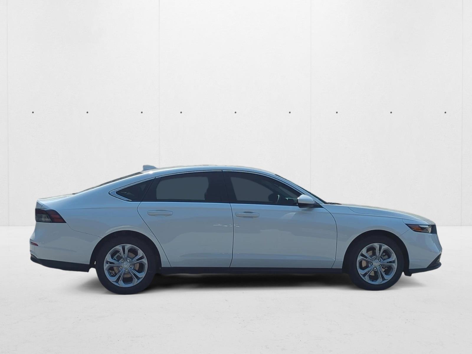 2025 Honda Accord LX photo 2
