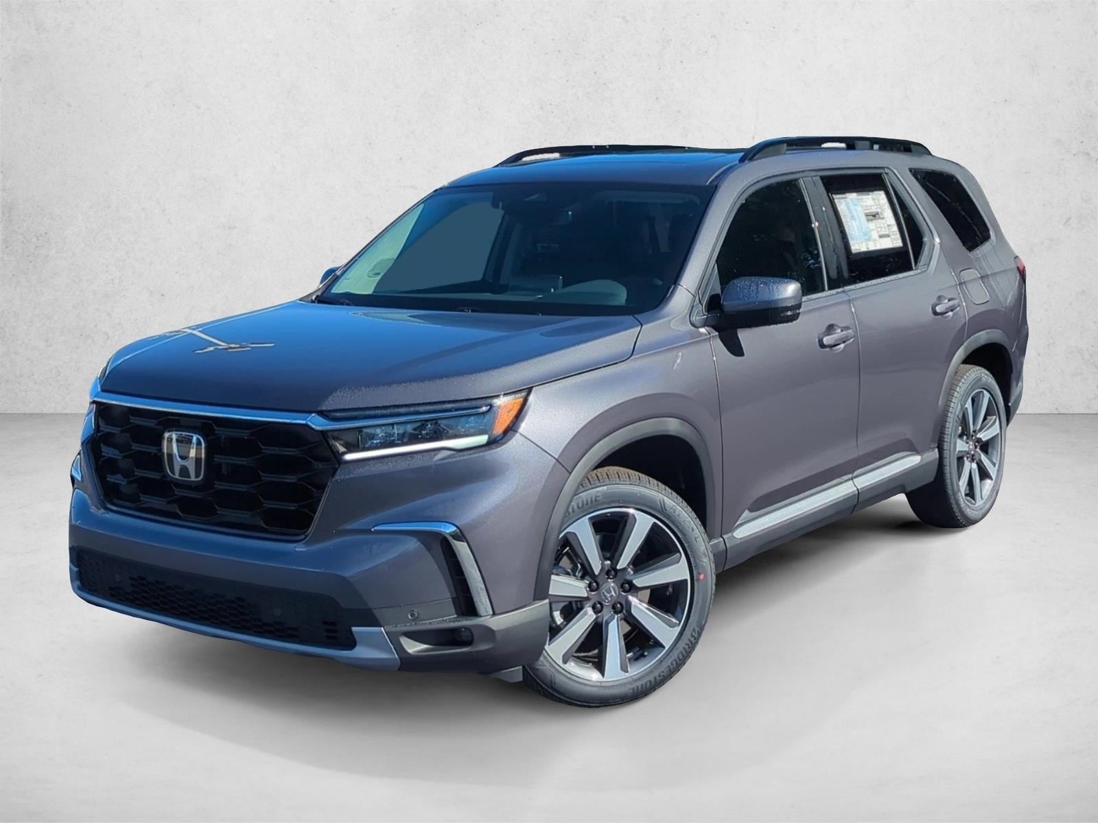 2025 Honda Pilot Touring's photo