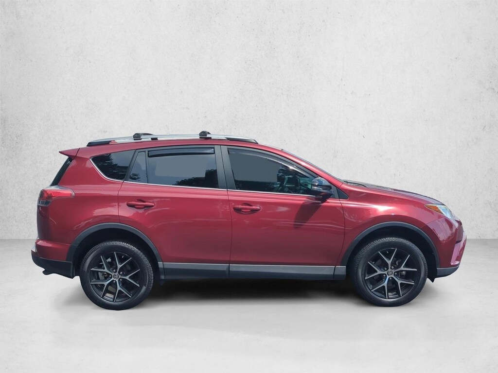 Used 2018 Toyota RAV4 SE SUV