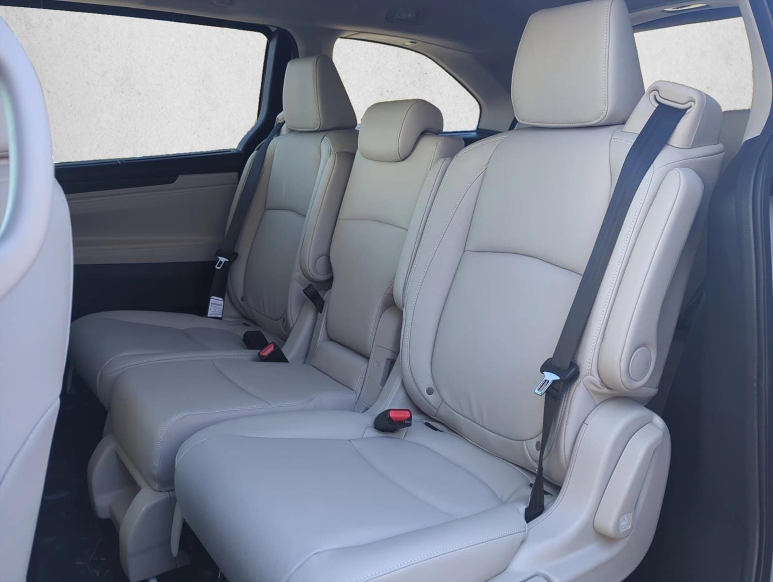 2026 Honda Odyssey EX-L - Photo 16