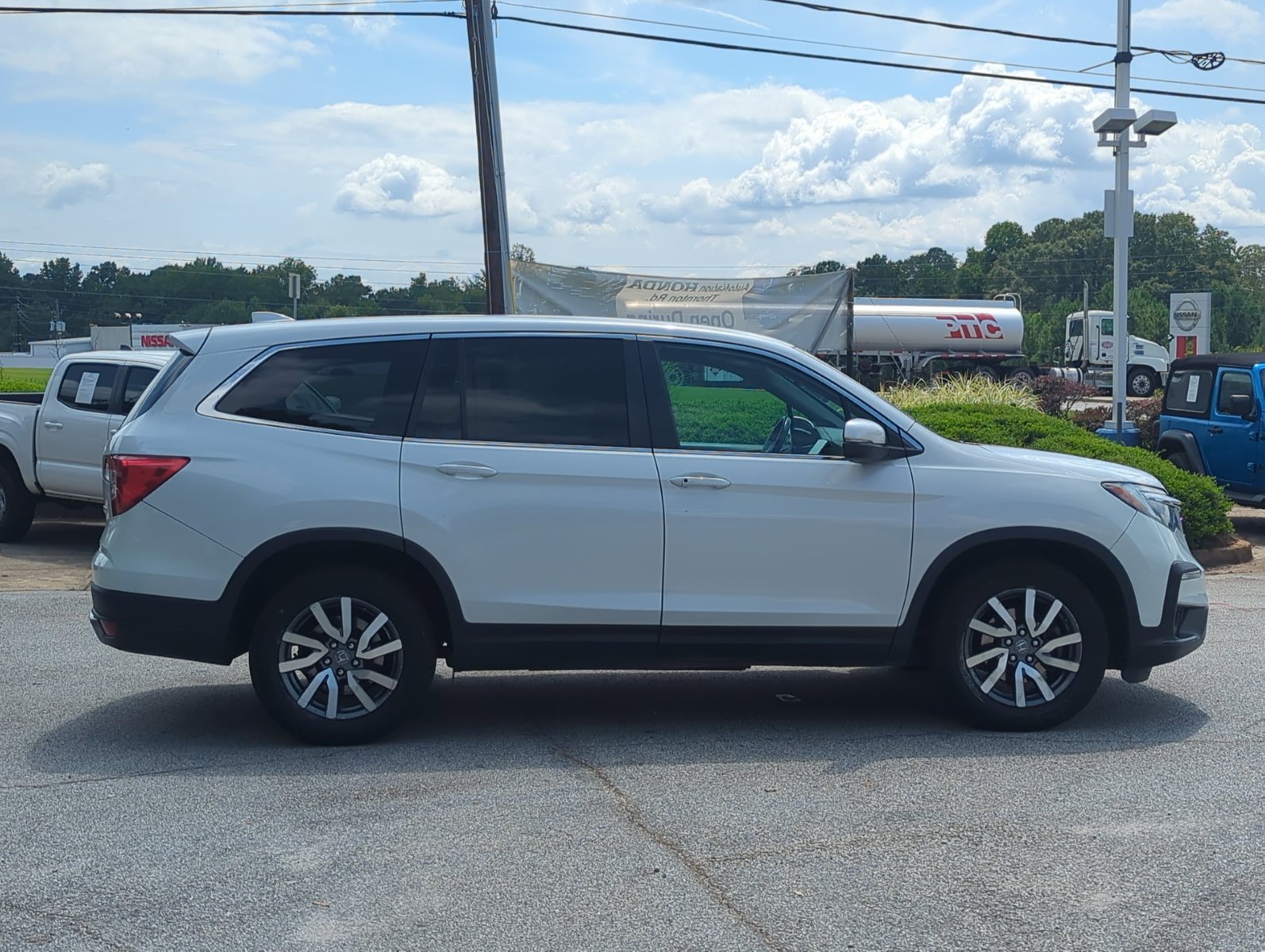 2020 Honda Pilot EX-L photo 4