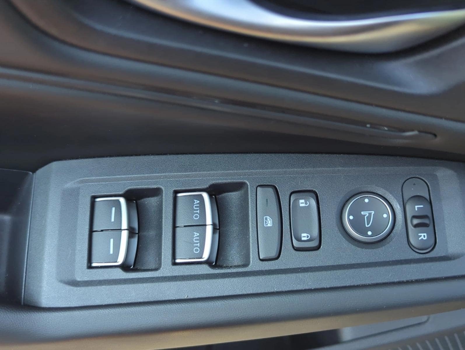 2023 Honda Accord EX - Photo 10