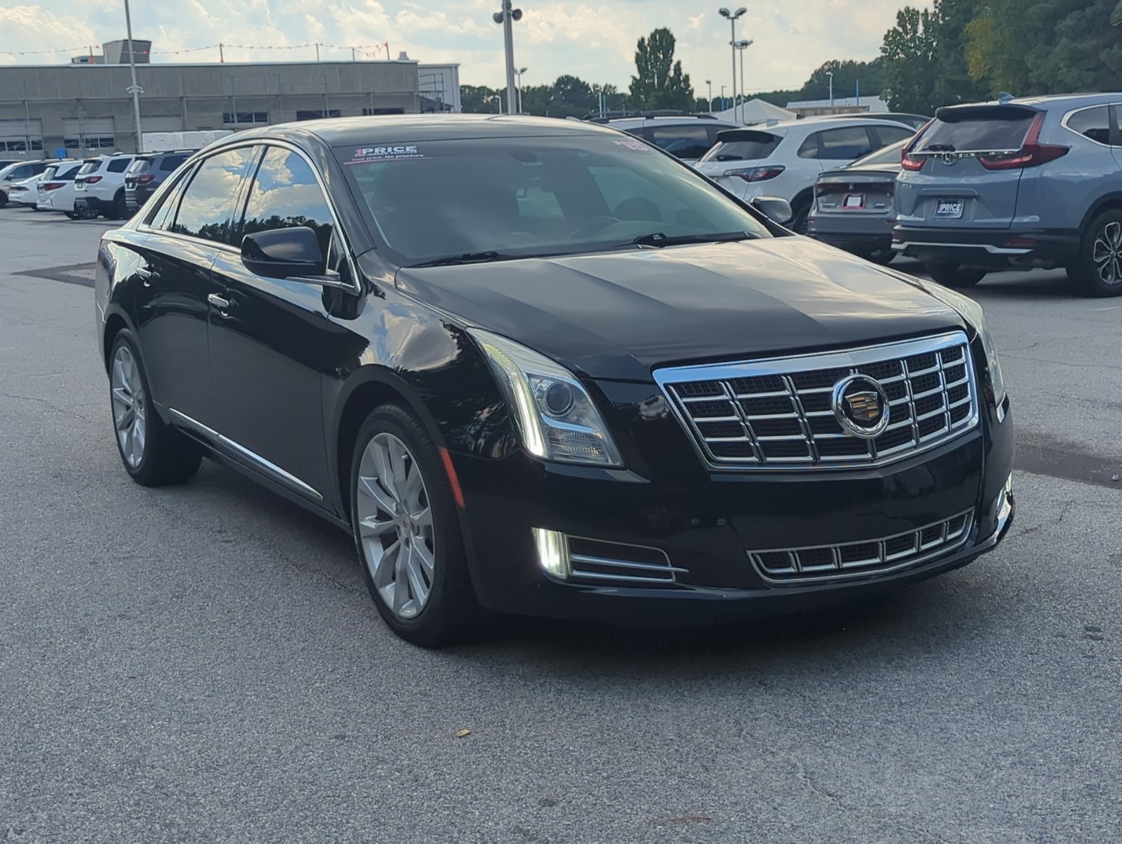 2015 Cadillac XTS Luxury photo 2
